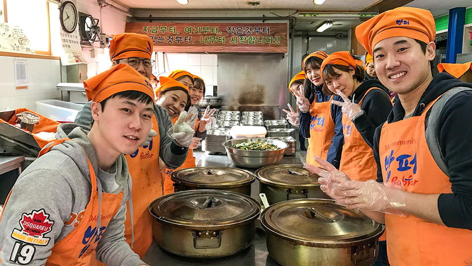 People making food in Korea